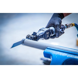 Scie sauteuse / sabre pneumatique