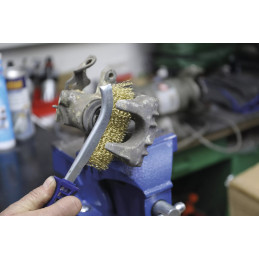 Brosse en fil d’acier | laitonnée | 260 mm