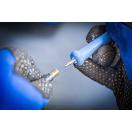 Outil de montage de valves