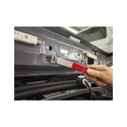 VW, Skoda, Seat, Audi, Porsche (depuis 2013)  Tesla Model Y, Tesla Model X (depuis 2015)  Mercedes (2008-2020)  Équivalent à l’O