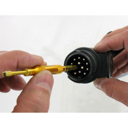 Kit de nettoyage prise attelage 7/13 broches