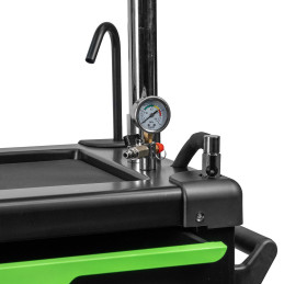 CHARIOT DE RÉCUPÉRATION D’HUILE AVEC SYSTÈME D’ASPIRATION ET COMPARTIMENTS