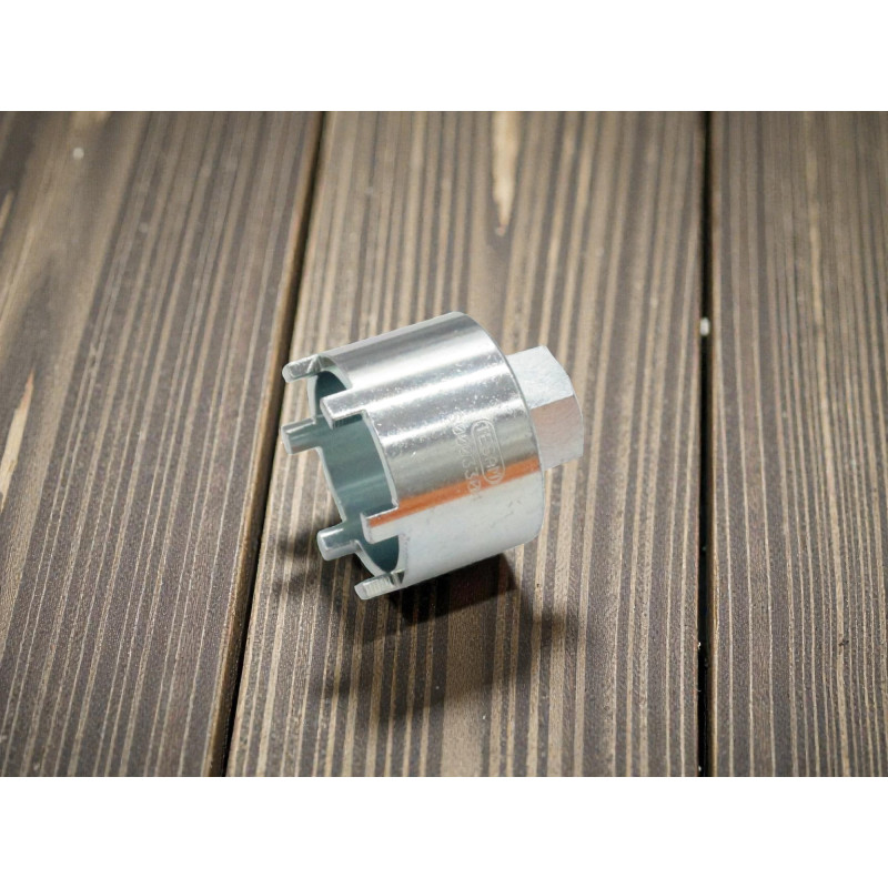 palier de moyeu, écrou, écrou, clé avant Renault