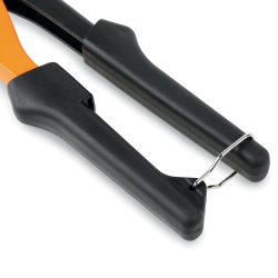 Pince à riveter avec 4 embouts interchangeables