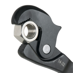 Clé auto-serrante à reprise automatique pour 6 pans de 8 à 32 mm
